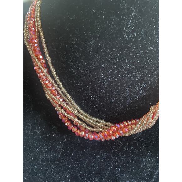 Magnetic Clasp Beaded Necklace - Picture 5 of 6